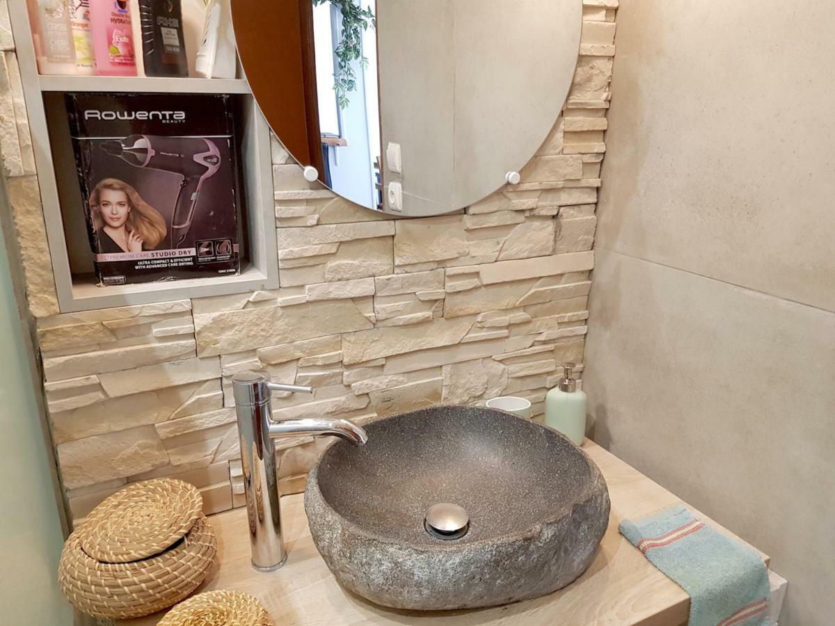 Au Petit Thai - T2 Avec Balcon - Montpellier Centre Apartment Екстериор снимка